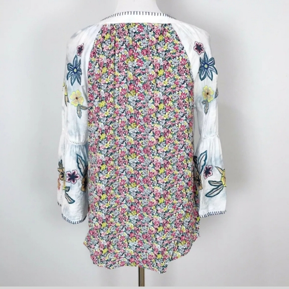 JOHN MARK Women’s SMALL White Floral EMBROIDERED P - Picture 2 of 4